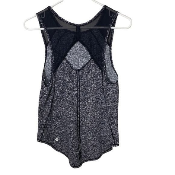 Lululemon Sculpt Black/White Freckle Flower Floral Print Sleeveless Tank Top 6 - Picture 6 of 9